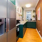 Appartamento Wojciecha 9b 1 - Srodmiescie 70m2 Parter