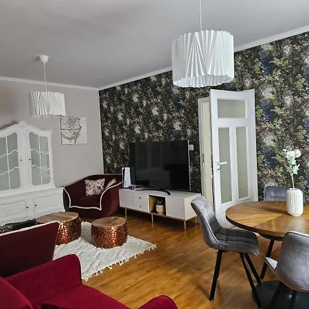 Wojciecha 9b 1 - Srodmiescie 70m2 Apartment