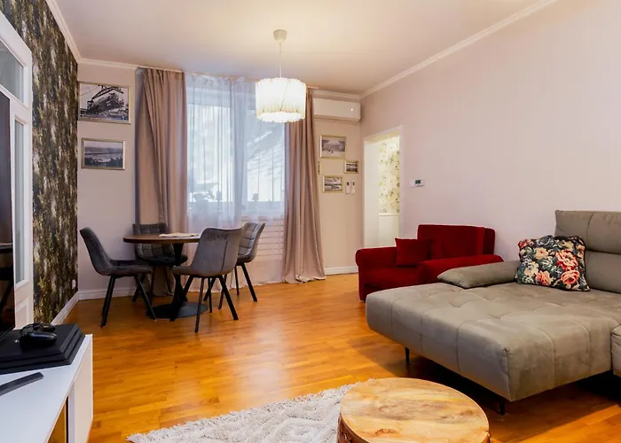 Wojciecha 9b 1 - Srodmiescie 70m2 Parter Apartmán